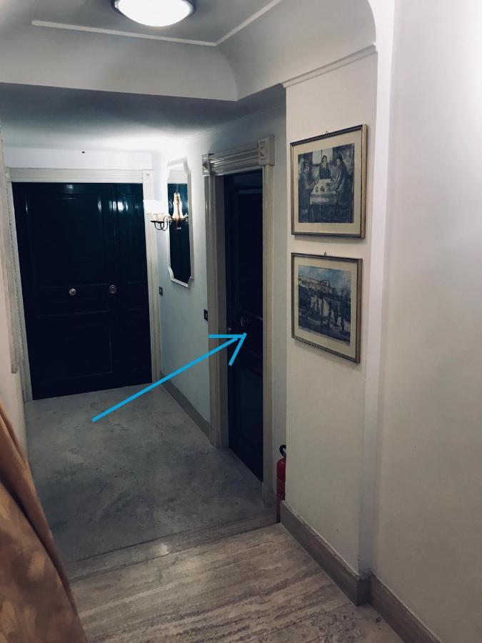 42 Appartamento Via Nazionale Roma Exterior foto